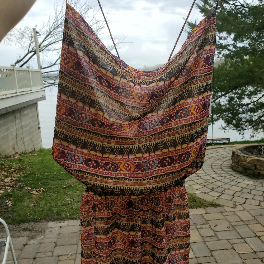 SOFIA by ViX Ghandi Sheer Backless Cover-up - Picture 11 of 13